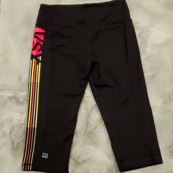 Victoria's Secret Capri Leggings - Picture 3 of 6